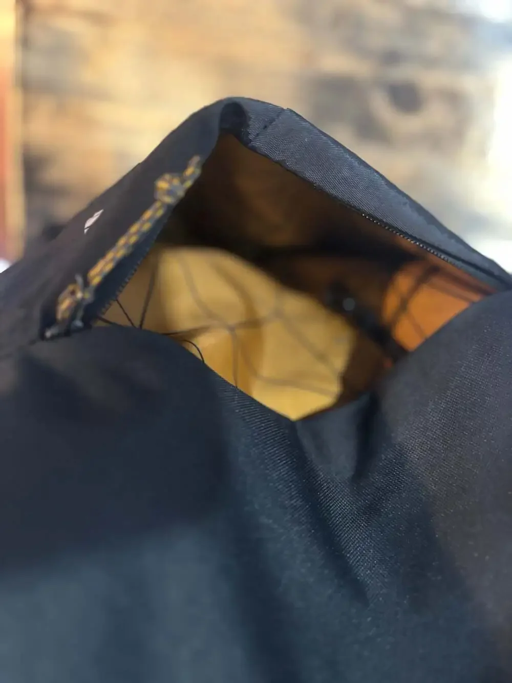 NWOT Thule 20L Notus Laptop/ backpack
